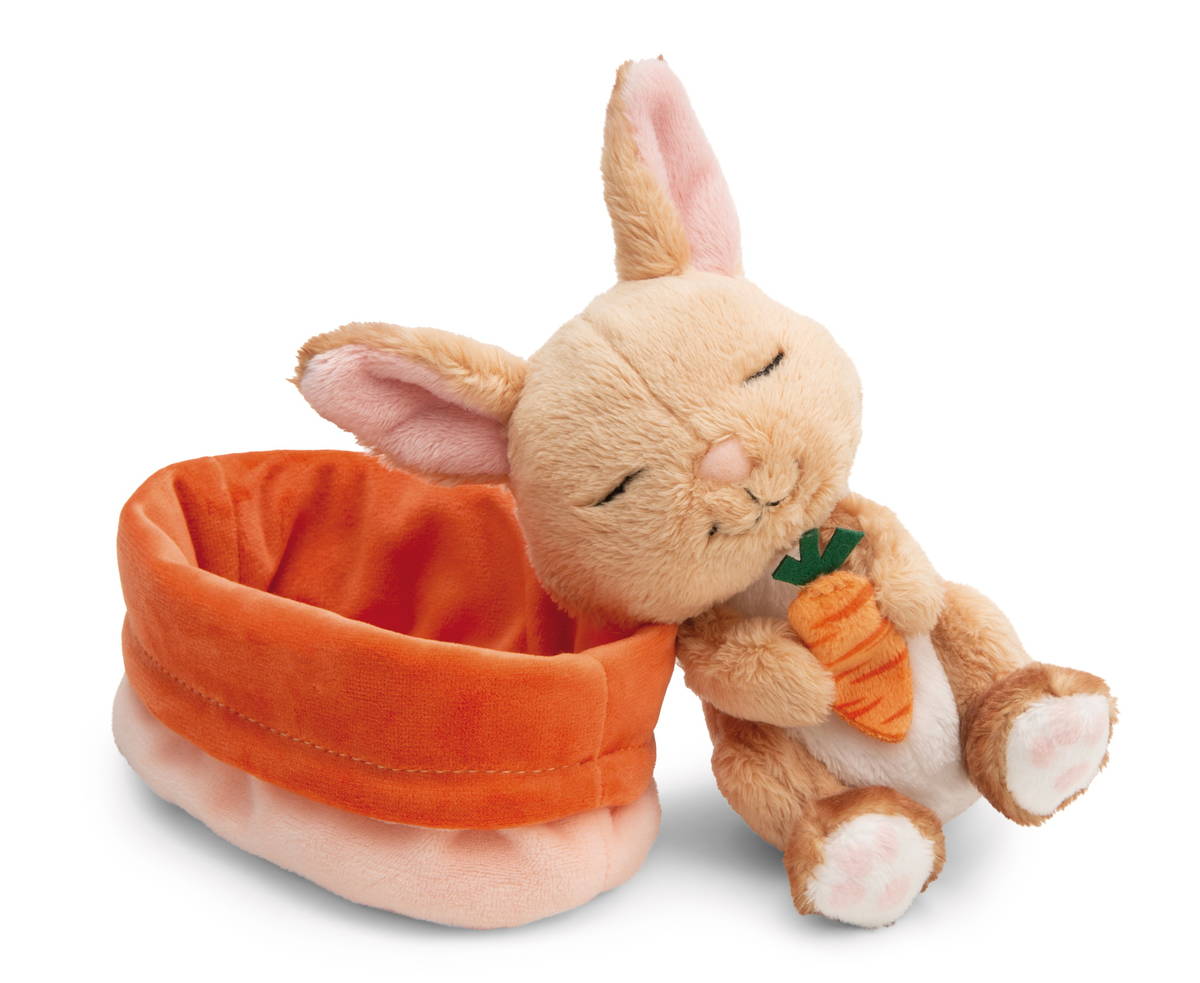 NICI Kuscheltier Hase mit Karotte schlafend im Körbchen